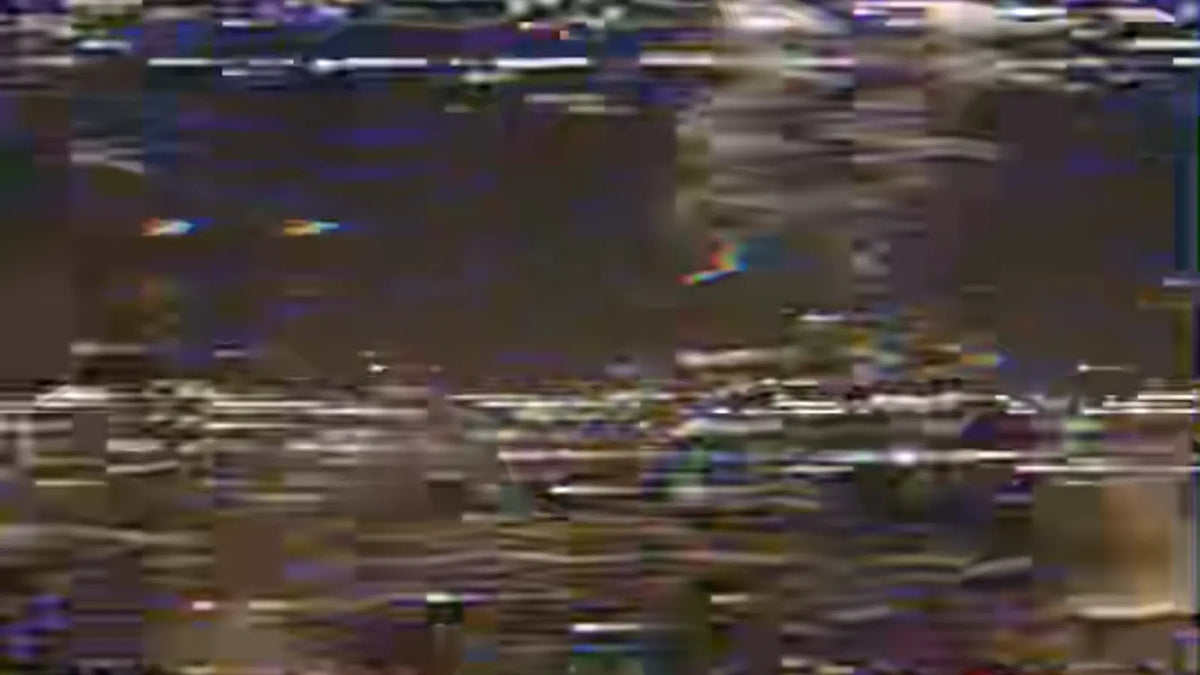 Pixel breakup mid-transition