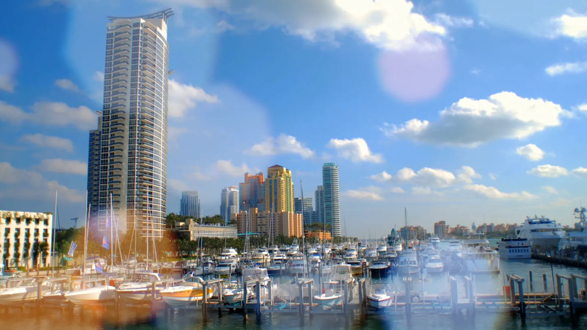 Bokeh over a city marina