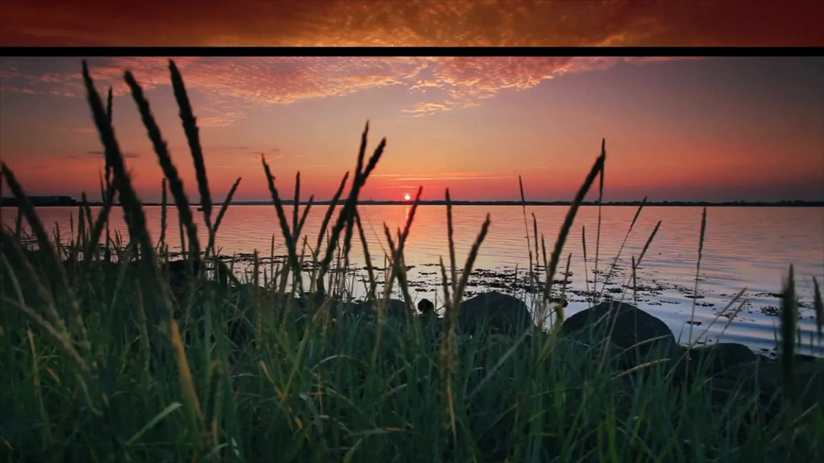 Sunset clip framed by the wipe